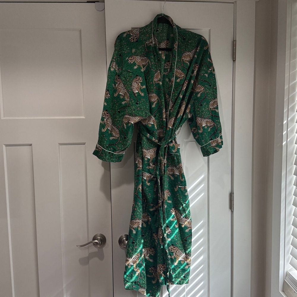 Printfresh Bagheera Tiger Robe in Forest Green